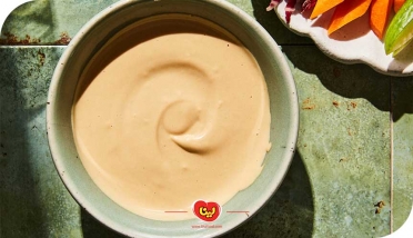 طرز تهیه سس کنجد؛ چاشنی آسیایی خوش‌طعم