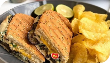 طرز تهیه ساندویچ مرغ و بادمجان؛ لقمه لذیذ