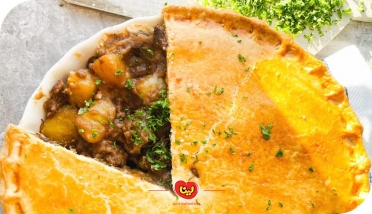 طرز تهیه تارت سیب زمینی و گوشت مجلسی